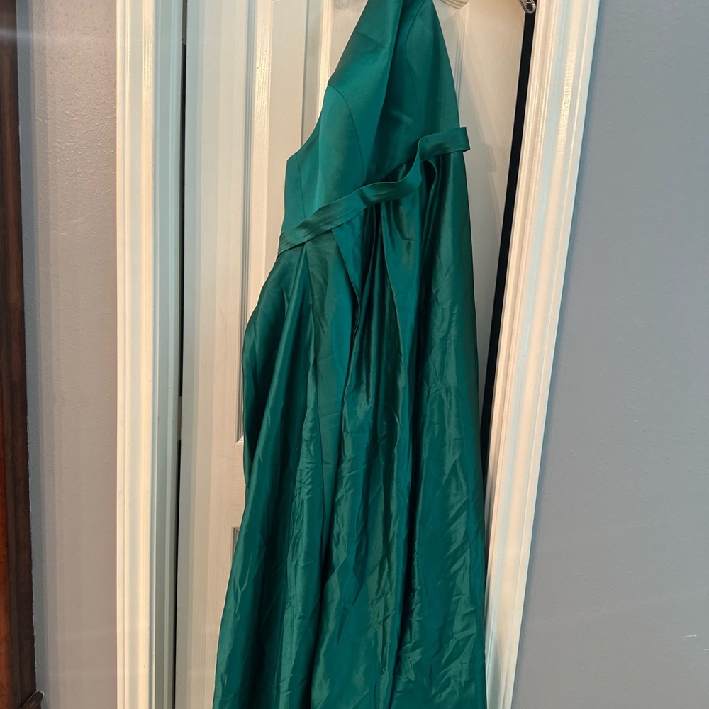 Elegant Teal Halter Dress